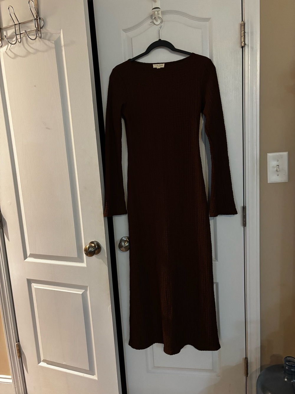 Women's Long Sleeve Ribbed Knit Dress - Brown